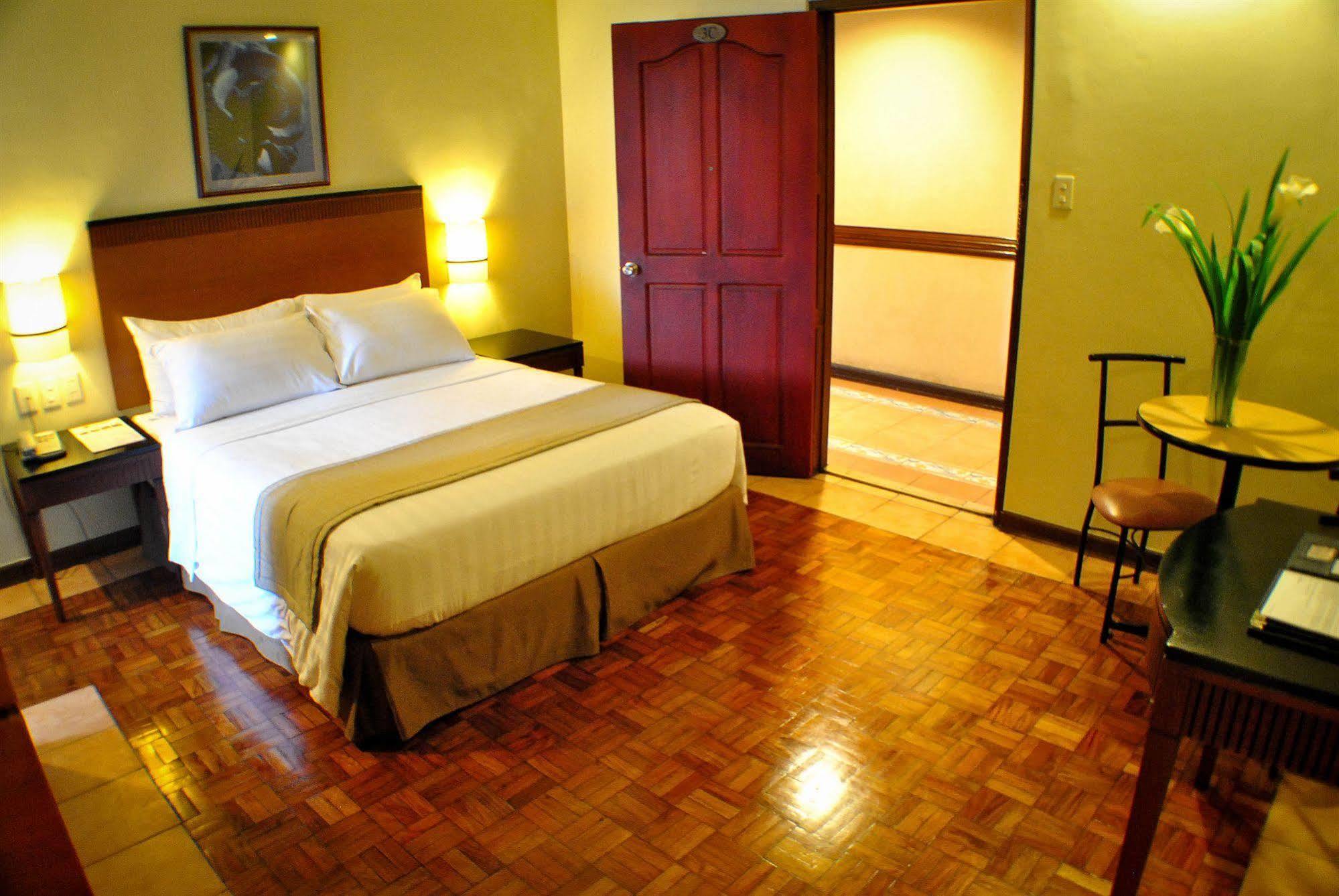 Fersal Hotel - P. Tuazon Cubao Quezón by Eksteriør bilde