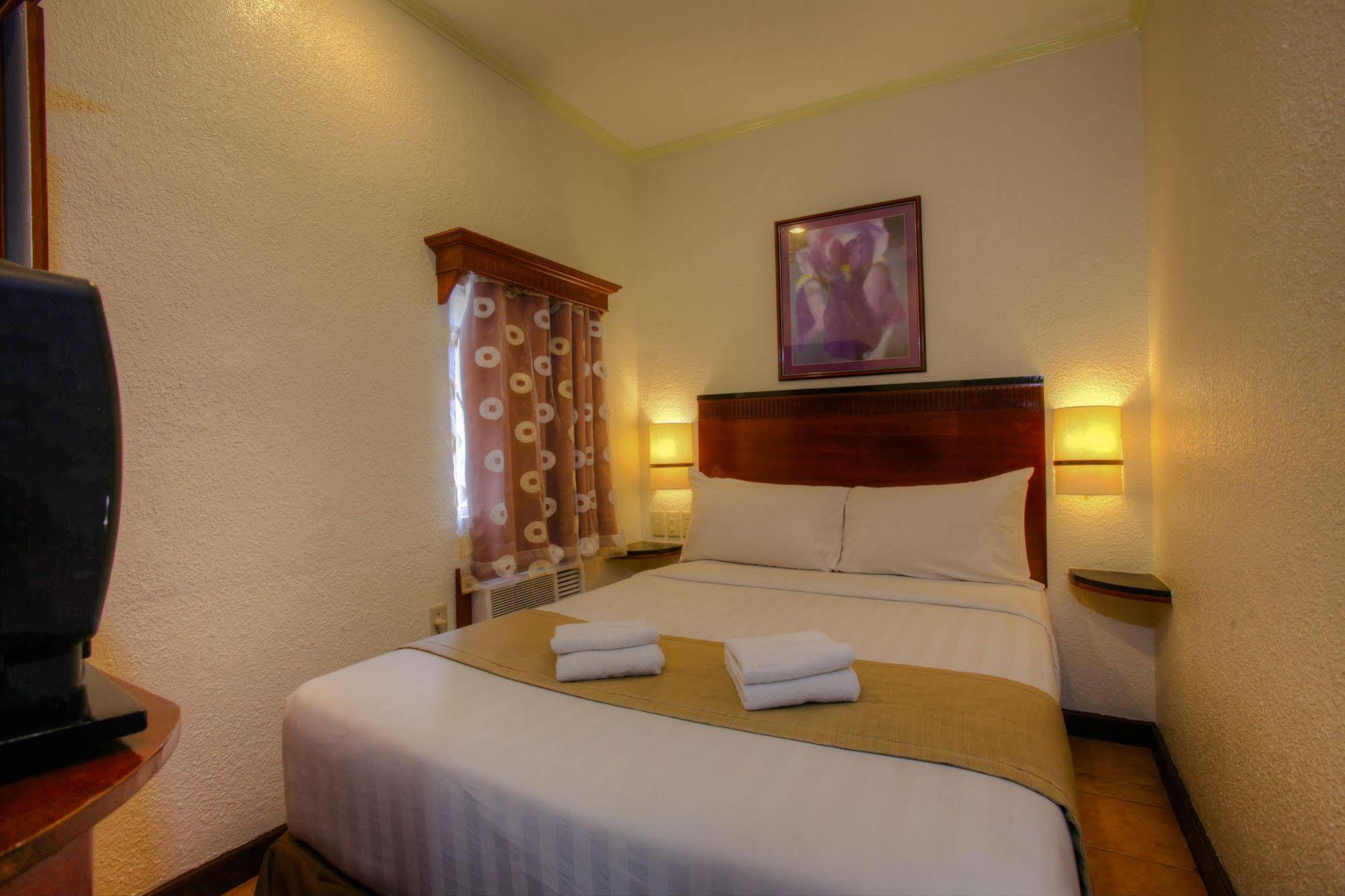 Fersal Hotel - P. Tuazon Cubao Quezón by Eksteriør bilde